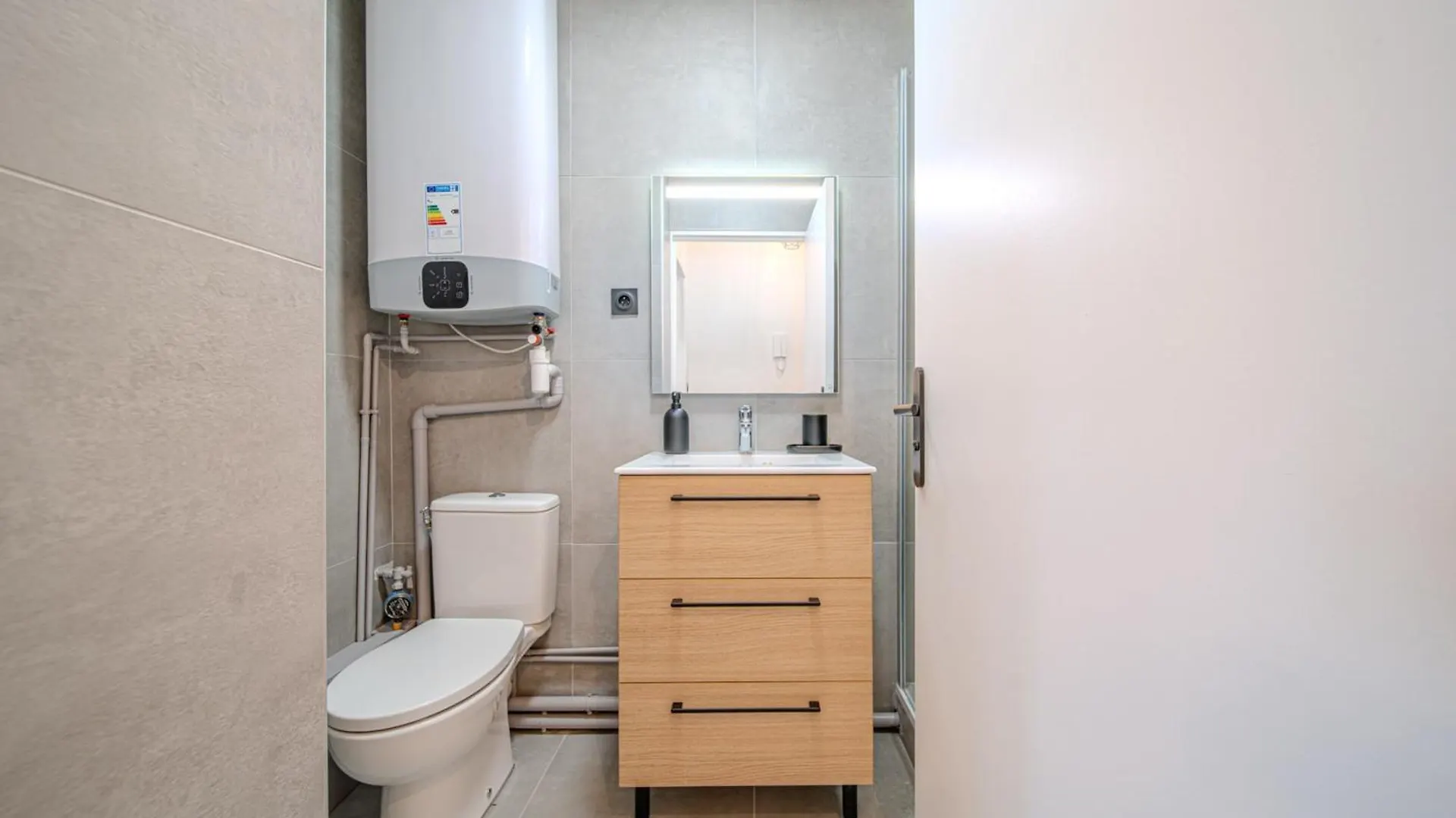 Apartment Charmant 4 Pers Halle Tony Garnier Lyon